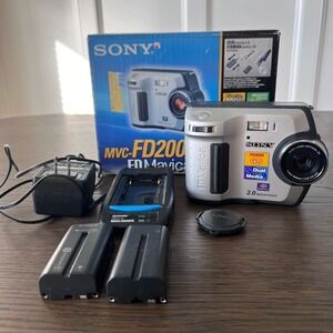 Sony FD Mavica MVC FD200 Digital Camera 2.0 MP Memory Stick Floppy Disk WORKING